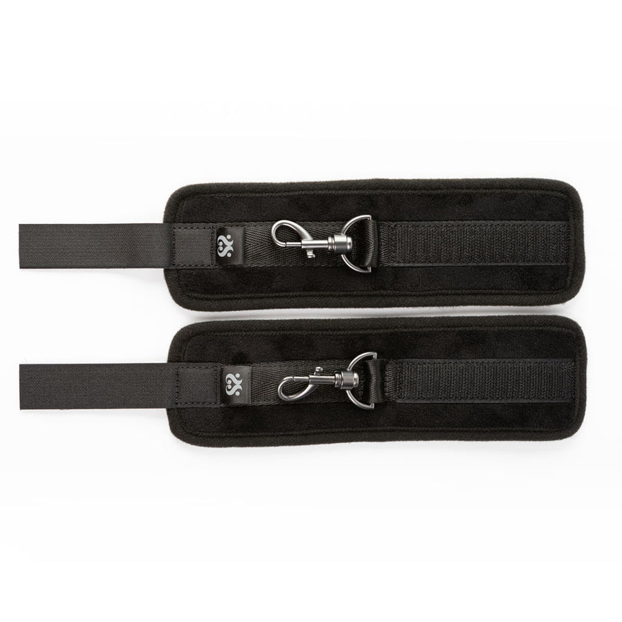 SEI MIO Sensually Secure Padded Restrain